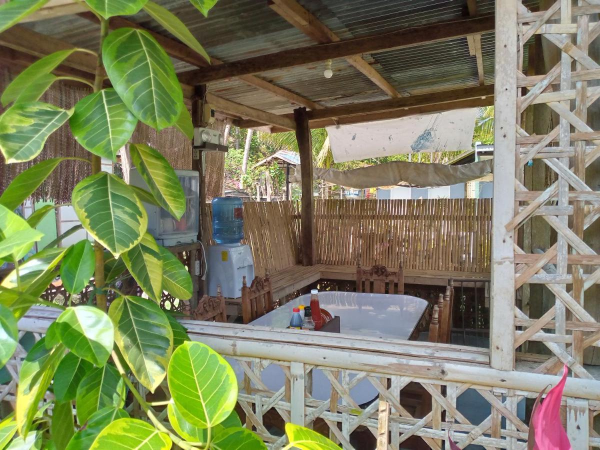 Junjals Backpackers Chalet Bohol ภายนอก รูปภาพ