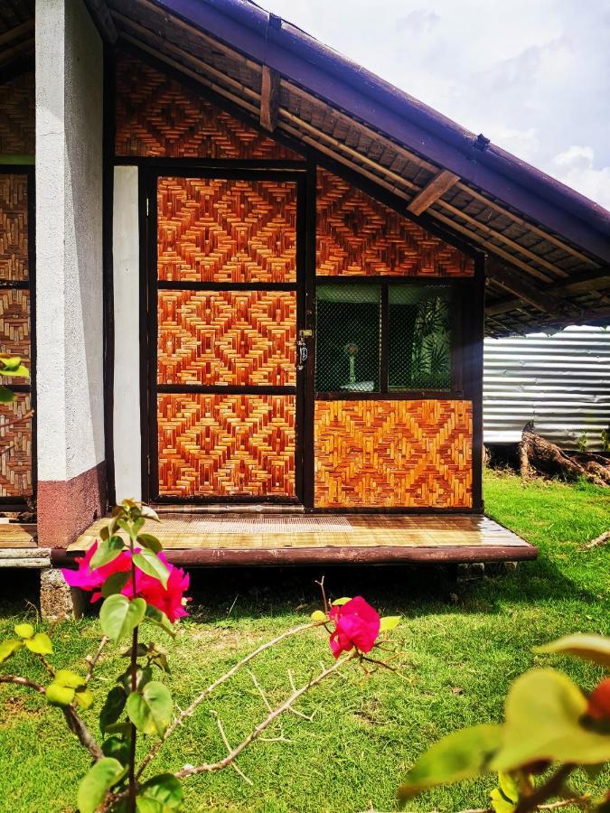 Junjals Backpackers Chalet Bohol ภายนอก รูปภาพ