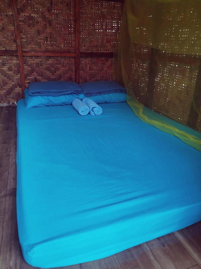 Junjals Backpackers Chalet Bohol ภายนอก รูปภาพ